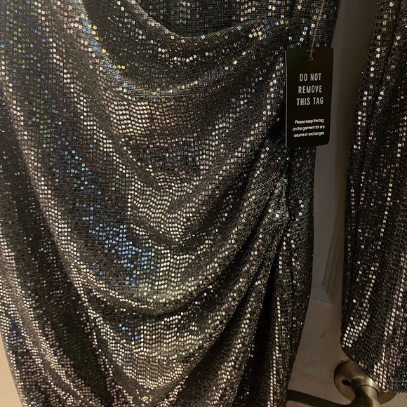 Beautiful Express shimmering glittery silver dress for the formal occasion - Picture 5 of 6